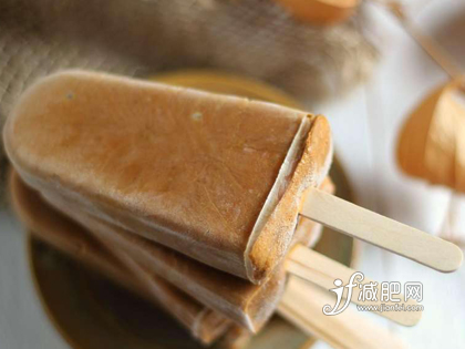夏天自制美味冰棍 健康还能帮助减肥