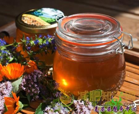 蜂蜜减肥法5天减10斤的秘籍