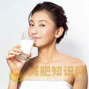 喝豆浆减肥还有美容的功效